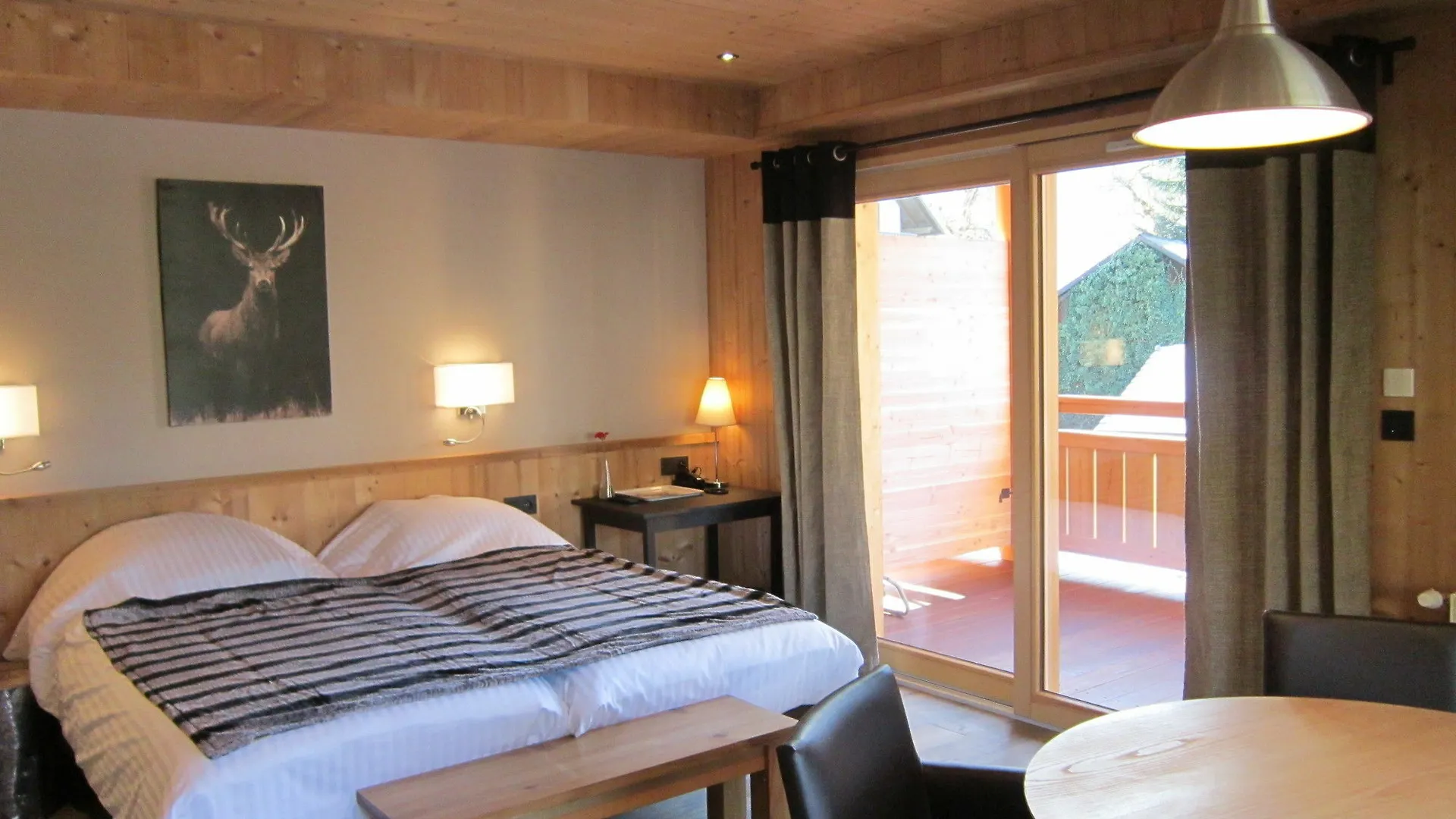 Logis Hotel Gai Soleil Samoëns 3*,