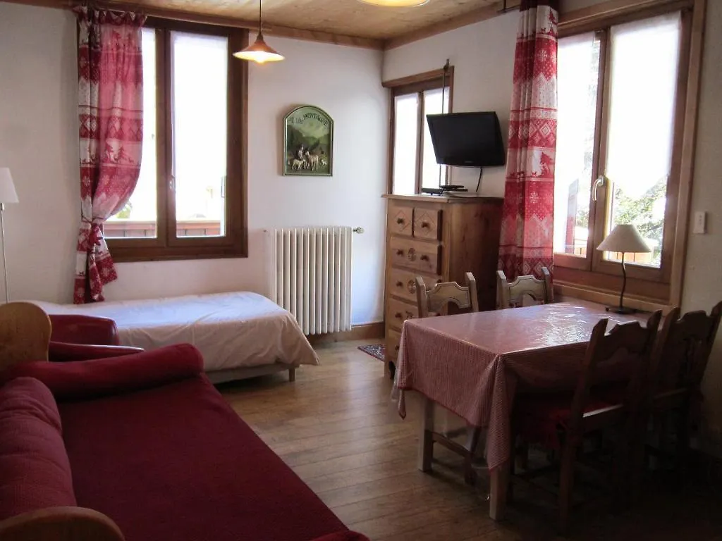 Logis Hotel Gai Soleil Samoens